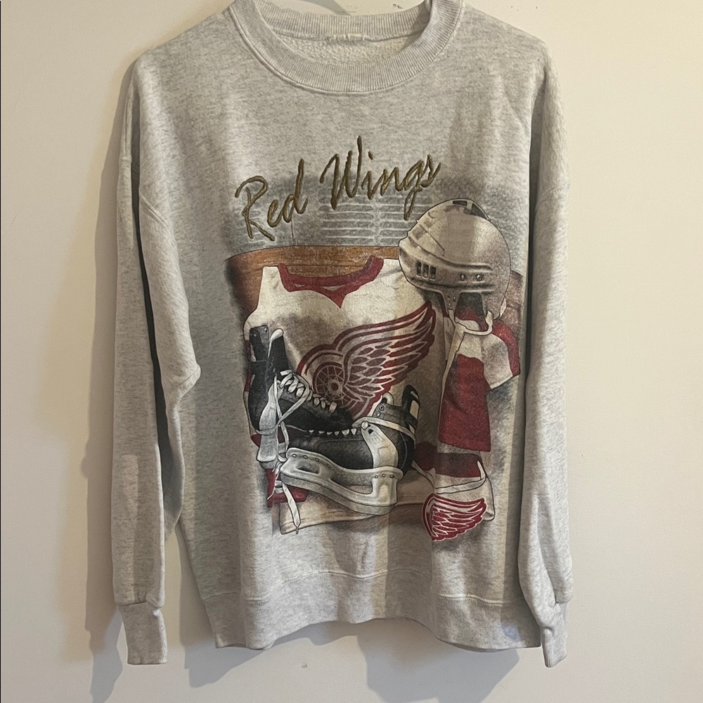 Vintage Red Wings Crewneck
